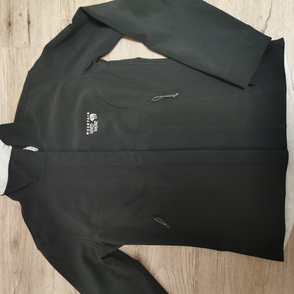Nwot, Mountain Hardwear softshell jacket, small